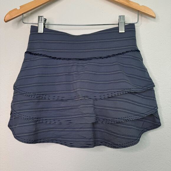 Athleta Stealth Navy Polka Dot Striped Pattern Tennis Skirt Skort - Picture 1 of 7